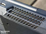 wie rückwärtig wieder ausgeblasen.