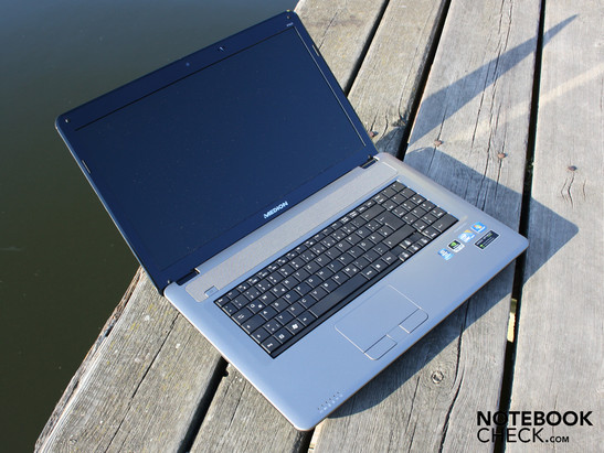 Medion Akoya P7615 (MD 97448): Allrounder im guten Verhältnis von Preis und Leistung.