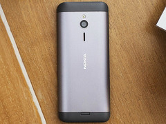 Microsoft: Feature Phones Nokia 230 und 230 Dual SIM