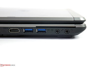 DisplayPort und die beiden USB 3.0 liegen weit vorne und dicht beieinander.