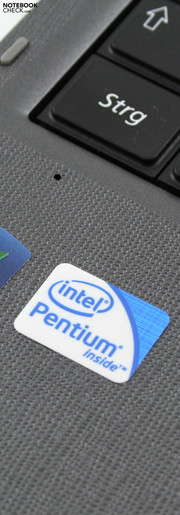 Samsung R530: Der Pentium Dual-Core T4500 2x 2.30GHz sorgt für eine brauchbare Bürobeschleunigung.