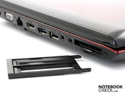 Die meisten Nutzer werden nicht viel vermissen. Bei den Anschlüssen ist über VGA, HDMI und eSATA das Wichtigste dabei. Die meisten Nutzer werden nicht viel vermissen. Bei den Anschlüssen ist über VGA, HDMI und eSATA das Wichtigste dabei.