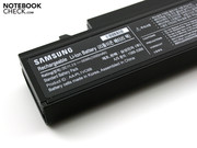Die Kapazität von 66Wh / 5.900mAh ist relativ stark. Das reicht dem Q330 für vier bis knapp acht Stunden Mobilität.