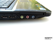 Links vorne befinden sich zwei USB-Schnittstellen ein ExpressCard/54 Slot und die Audioschnittstellen.