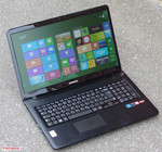 Das Samsung Serie 3 355E7C-S05DE.