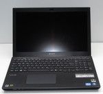 Unser Testgerät kommt mit schwarzer Lackierung. Sony hat noch die Farben Weiß und Silber im Angebot.