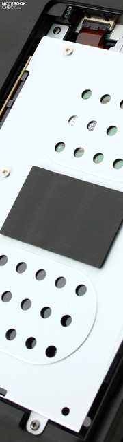 Sony Vaio VPC-EC3M1E/BJ: Mangels SATA-Steckplatz kann keine zweite Festplatte in Eigenregie nachgerüstet werden.