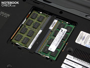 die zeigt den DDR3-Arbeitsspeicher. Sony verbaut 2 + 4 GB Module DDR3-RAM.