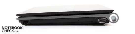Rechte Seite: USB, Blu-ray Laufwerk, VGA