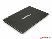 Als Satellite Z830 ist es Mitglied der Consumer-Serie des Herstellers.