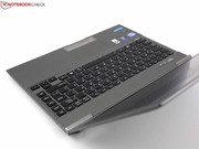 Die Eingabegeräte spalten sich in eine gut bedienbare Tastatur