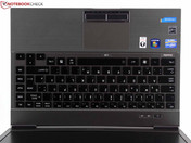 Tastatur mit knappem Tastenhub,