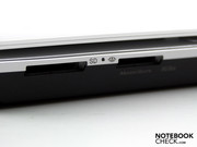 Zudem finden wir gleich zwei CardReader: SD & HG Duo (Sony) Zudem finden wir gleich zwei CardReader: SD & HG Duo (Sony)
