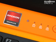 Er wird durch die Einsteiger-Grafik AMD Radeon HD 6470 begleitet (nicht abschaltbar). Er wird durch die Einsteiger-Grafik AMD Radeon HD 6470 begleitet (nicht abschaltbar).