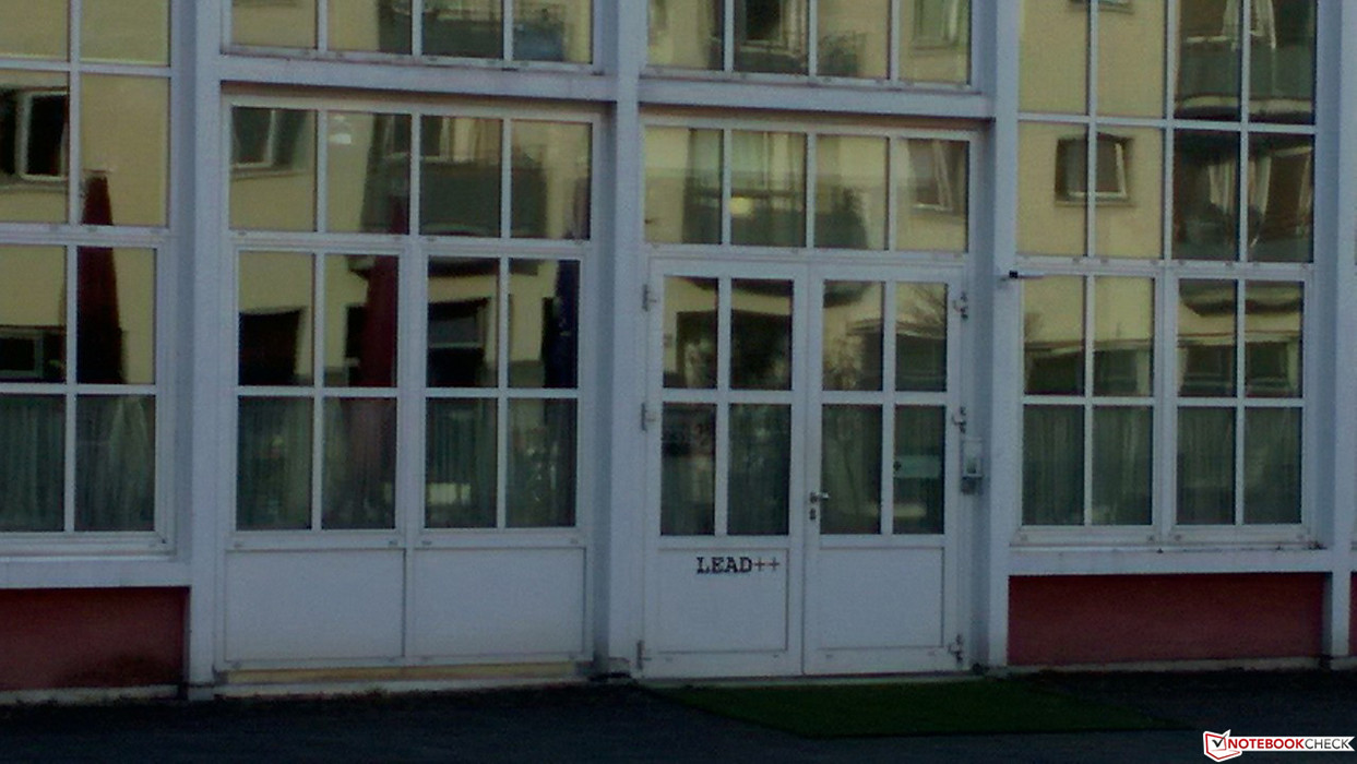 Nokia Lumia 920: 8,7 Megapixel (100 %, 1.278 x 720 Pixel)