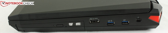 Rechte Seite: Optisches Laufwerk, 1x eSATA/USB, 2x USB-3.0, 1x Thunderbolt