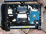 Aufrüster und Tuner entdecken gleich die 2.5-Zoll HDD, welche gegen eine SSD getauscht werden könnte.