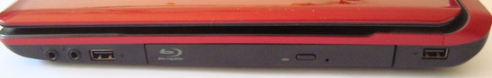 Rechte Seite: Kopfhörer, Mikro, USB, Blu-Ray Brenner, USB