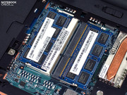 Großzügig fällt allerdings die Arbeitsspeicherausstattung aus: 4GB DDR3 Speicher spendiert Acer dem 4810T.