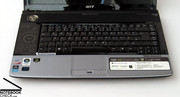 Die dadurch dezentral zu liegen kommende Tastatur ist maßgeblich am Erscheinungsbild des Aspire 6920G beteiligt.