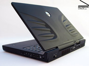 Mit dem M17 bringt der auf Gaming-Systeme spezialisierte Hersteller Alienware ein neues leistungsfähiges Notebook in der DTR Klasse.