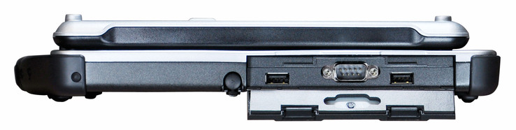 rechte Seite: USB 2.0, serielle Schnittstelle, USB 2.0