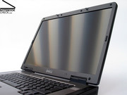 Alternativ bietet Dell auch ein WUXGA Display (1920x1200 Pixel) für maximale Übersicht und Arbeitsfläche. Alternativ bietet Dell auch ein WUXGA Display (1920x1200 Pixel) für maximale Übersicht und Arbeitsfläche.