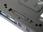 Pflicht für ein Profi Notebook wie das M6300 ist natürlich ein Docking Port welcher eine optimale Integration in ihre bestehende Office Umgebung garantiert. Pflicht für ein Profi Notebook wie das M6300 ist natürlich ein Docking Port welcher eine optimale Integration in ihre bestehende Office Umgebung garantiert.