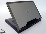 Kein Wunder, weist das Dell Precision doch eine stolze Bauhöhe von 40 Millimetern auf. Kein Wunder, weist das Dell Precision doch eine stolze Bauhöhe von 40 Millimetern auf.