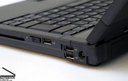 Positiv zu erwähnen wären die insgesamt vier USB 2.0 Ports, die in dieser Klasse eher unüblich sind. Positiv zu erwähnen wären die insgesamt vier USB 2.0 Ports, die in dieser Klasse eher unüblich sind.