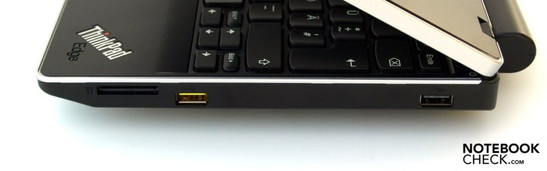 Rechte Seite: Kartenleser, powered USB-2.0, USB-2.0 Rechte Seite: Kartenleser, powered USB-2.0, USB-2.0