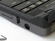 Lediglich zwei USB Ports bietet das Subnotebook bei der mobilen Verwendung.
