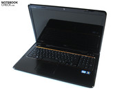 Vom Design ist das Inspiron 17R durchaus gelungen. Vom Design ist das Inspiron 17R durchaus gelungen.