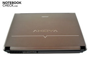Auf dem Displaydeckel prangt ein schickes Akoya-Logo Auf dem Displaydeckel prangt ein schickes Akoya-Logo