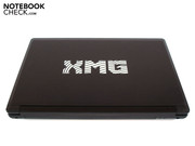 Den Deckel hat Schenker mit einem großen XMG-Logo versehen.