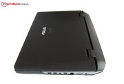 Inklusive Akku wiegt das Desktop-Replacement knapp 4,2 Kilogramm.