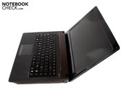 Der maximale Öffnungswinkel ist minimal höher als beim Durchschnitts-Notebook