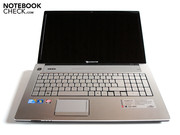 Das EasyNote LX86 ist im Aluminiumlook gehalten.