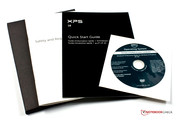 Garantieheft, Quick Start Guide und Windows-DVD.