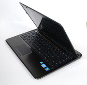 ...und ohne Akku ist es auch nur 25 mm stark.