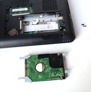 Dazu müssen nur vier Schrauben gelöst werden.