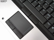 Als mobilen Mausersatz integriert HP eine Kombination aus Touchpad und Trackpoint in dem Gerät. Als mobilen Mausersatz integriert HP eine Kombination aus Touchpad und Trackpoint in dem Gerät.