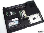 Zwar ist der Laptop auch mit eigenständiger ATI Grafik erhältlich, von einem 3D Spezialist ist man aber weit entfernt. Zwar ist der Laptop auch mit eigenständiger ATI Grafik erhältlich, von einem 3D Spezialist ist man aber weit entfernt.