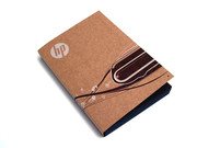 Ansonsten findet man nur noch diverse gedruckte Info im Lieferumfang, aber keine Datenträger.