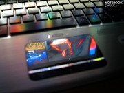 Das Spiegel-Touchpad bietet keine idealen Gleiteigenschaften.