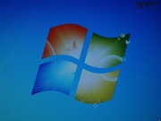 Die 64-Bit Version von Windows 7 Home Premium sorgt für eine effiziente Speicherausnutzung und würde auch mehr als 4 GB RAM problemlos handlen können.