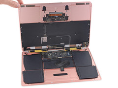 Apple MacBook 12 geöffnet (Quelle: iFixit.com)