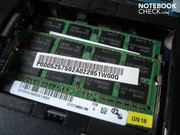 Das X500-121 verfügt über acht GByte DDR3-RAM (zwei Module mit je 4096 MByte).