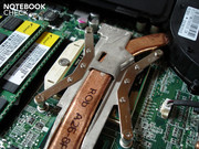 Als Prozessor kommt maximal der Core i7-620M zum Einsatz.