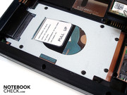 Das Notebook bietet Platz für maximal eine Festplatte. Unser Testgerät enthielt eine 320 GByte große HDD Das Notebook bietet Platz für maximal eine Festplatte. Unser Testgerät enthielt eine 320 GByte große HDD